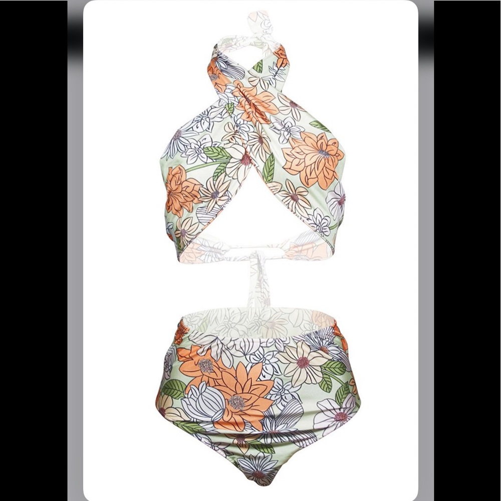 Wrap Me Up In Blooms Bikini - Picture 5 of 6